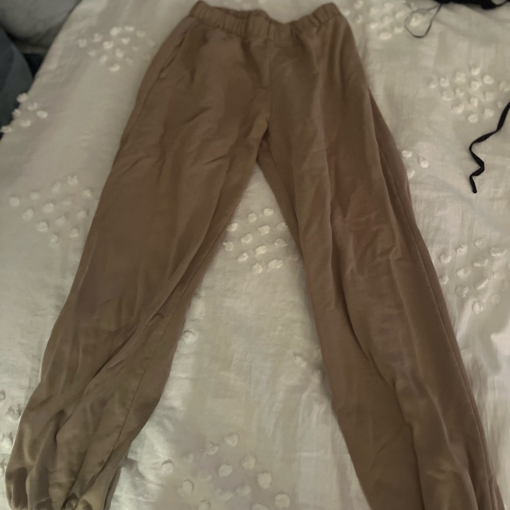 Light brown/tan brandy melville rosa sweatpants